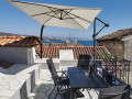 Apartment Pupa mit Dachterrasse, Villa Volos im historischen Stadtzentrum in der Nähe des Meeres, Opatija, Kvarner, Opatija